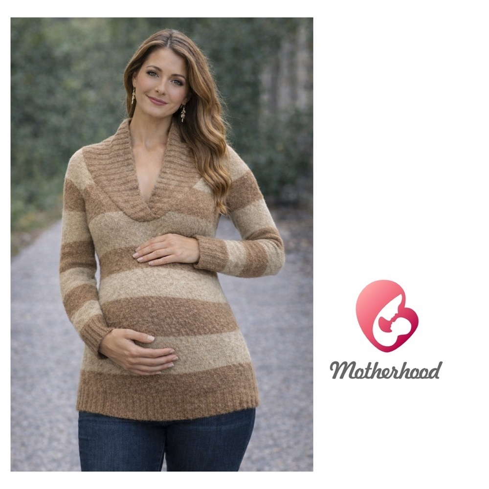 Motherhood Cream/Tan soft long vneck Maternity sweater size M